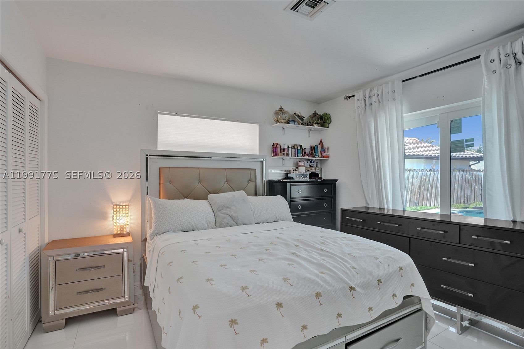 4100 Bayview Dr, Fort Lauderdale FL 33308