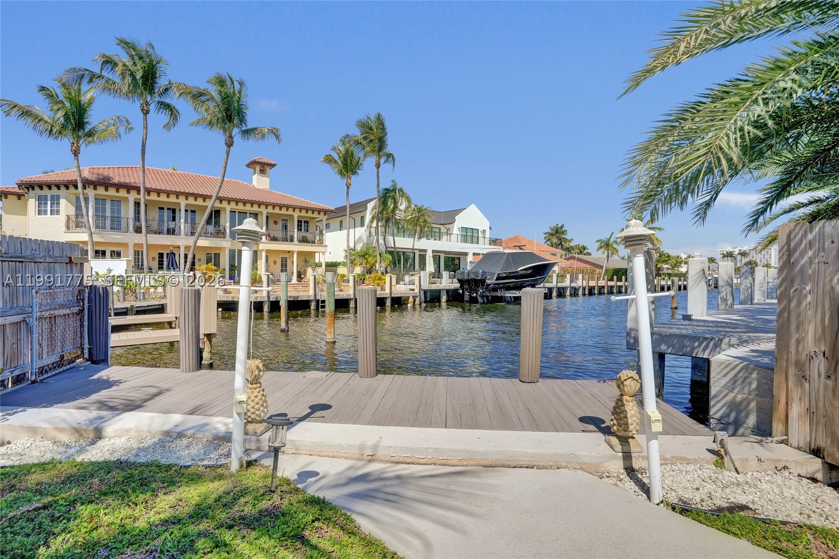 4100 Bayview Dr, Fort Lauderdale FL 33308
