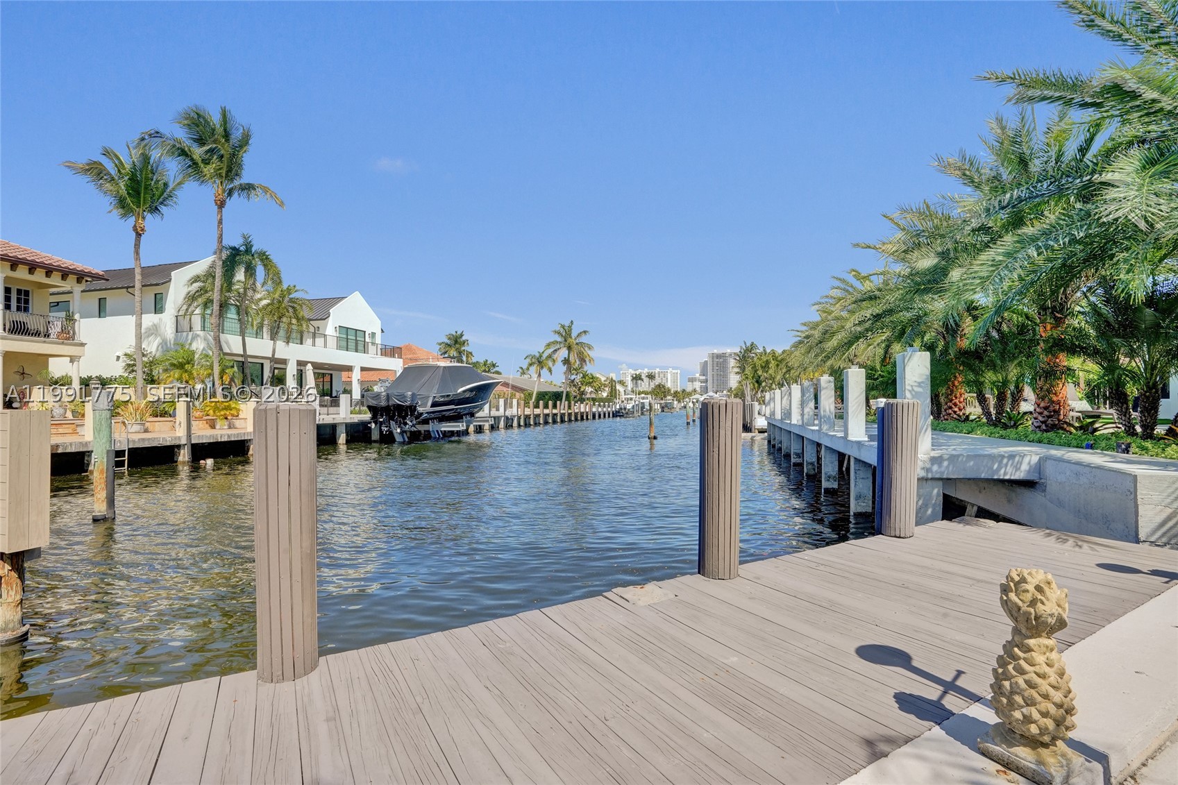 4100 Bayview Dr, Fort Lauderdale FL 33308