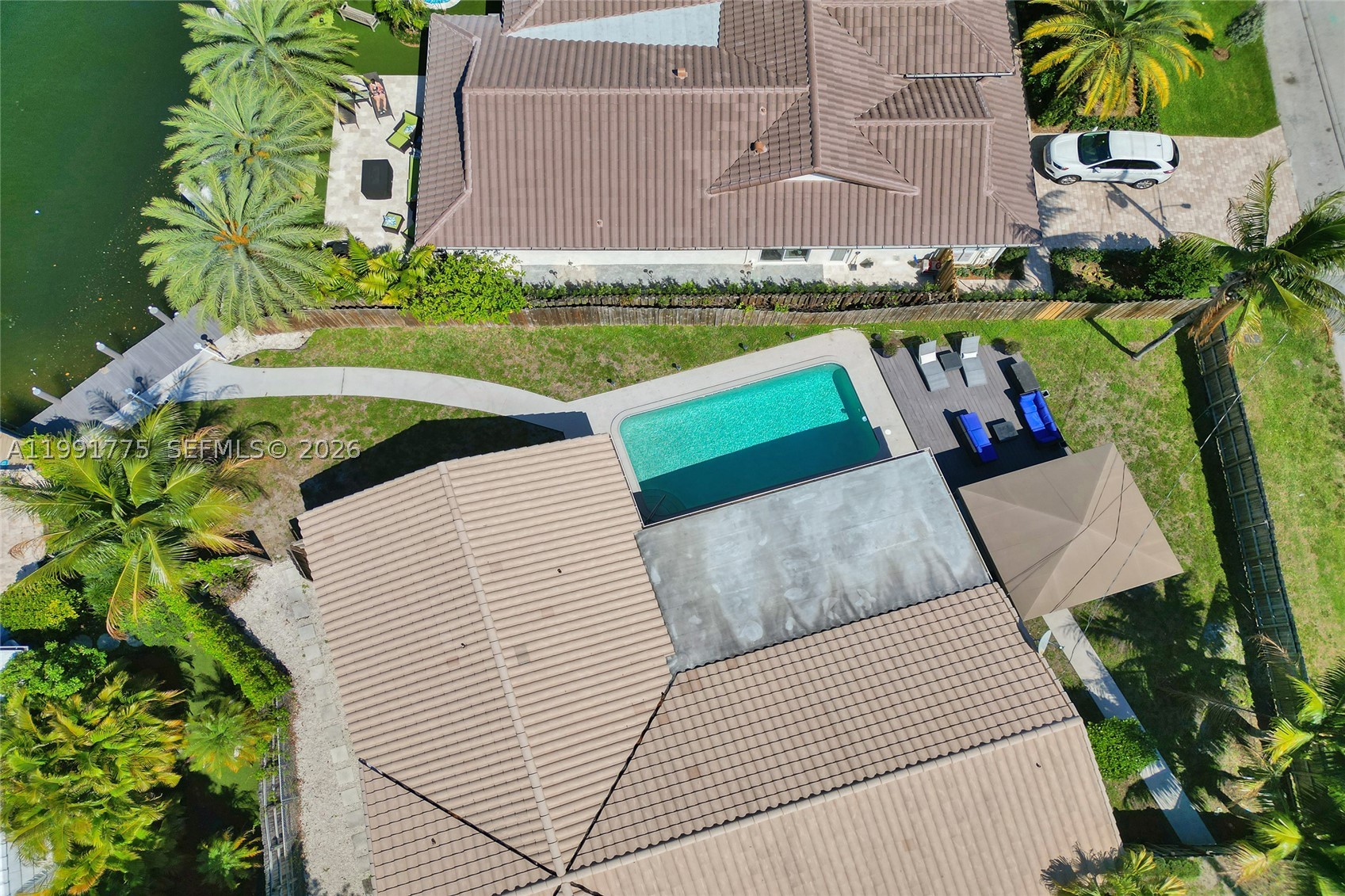 4100 Bayview Dr, Fort Lauderdale FL 33308