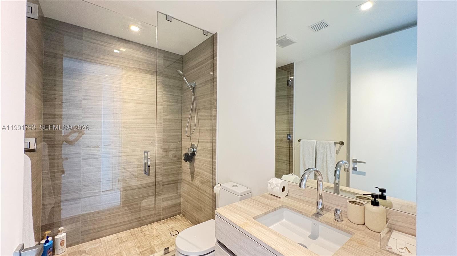18975 Collins Ave #905, Sunny Isles Beach FL 33160