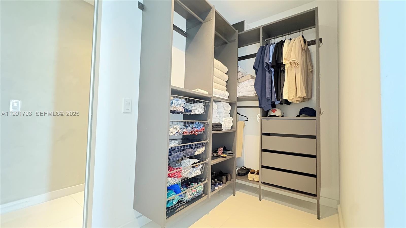 18975 Collins Ave #905, Sunny Isles Beach FL 33160