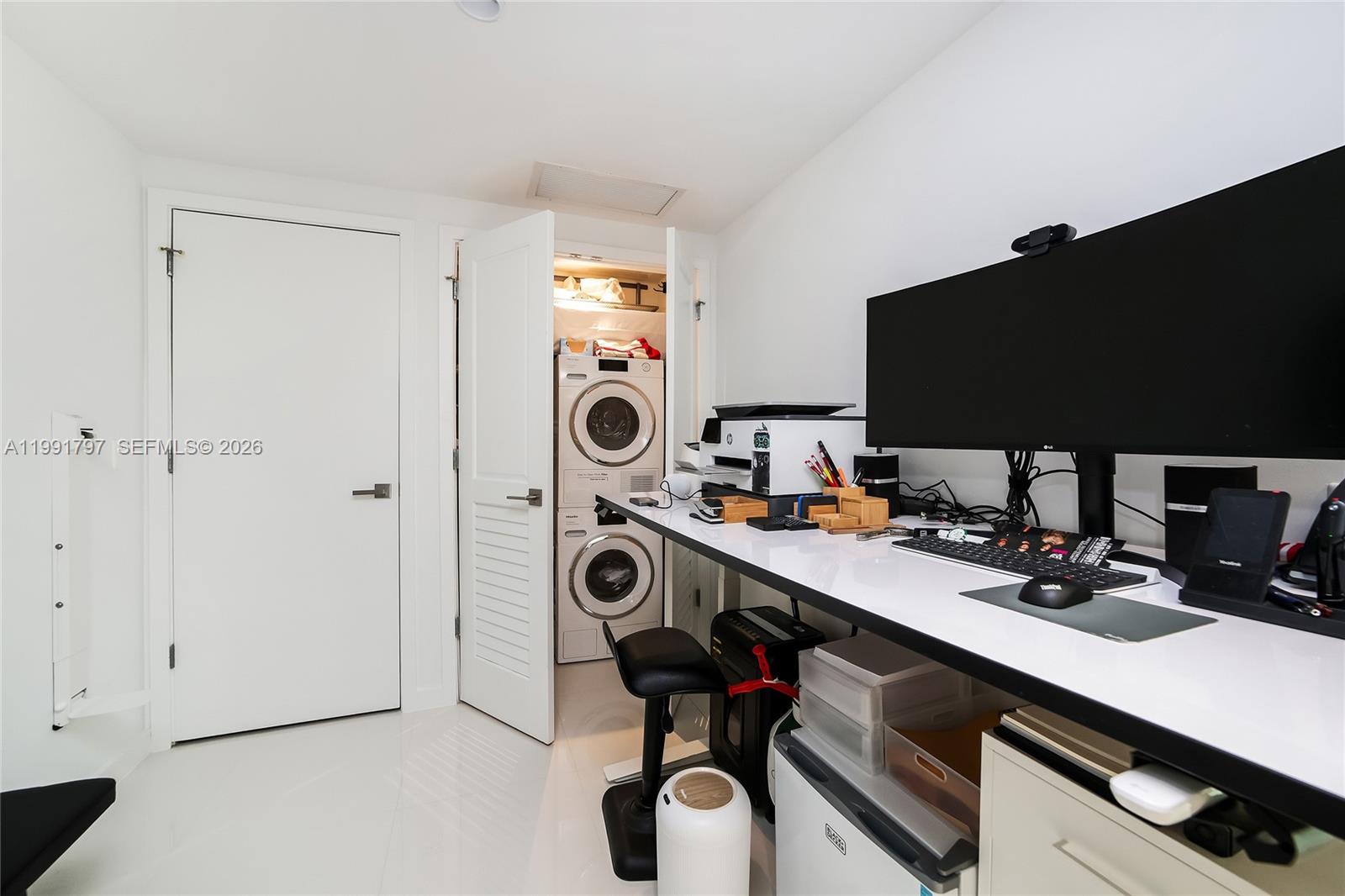 1080 Brickell Ave #1603, Miami FL 33131