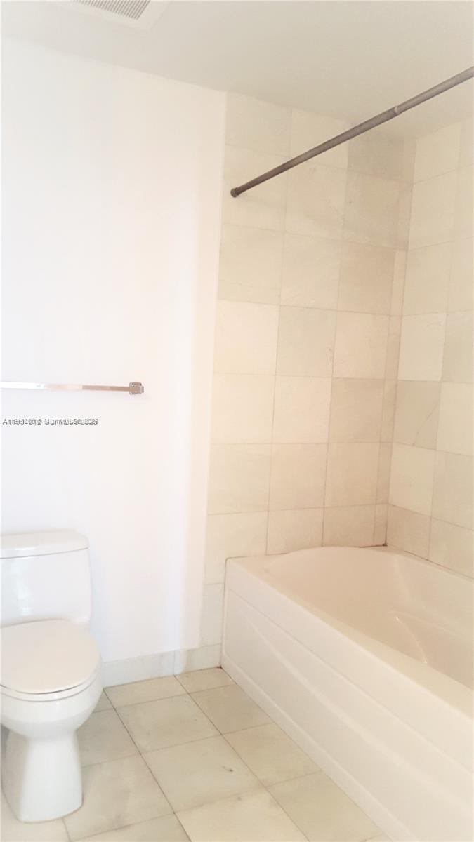 1060 Brickell Ave #2403, Miami FL 33131