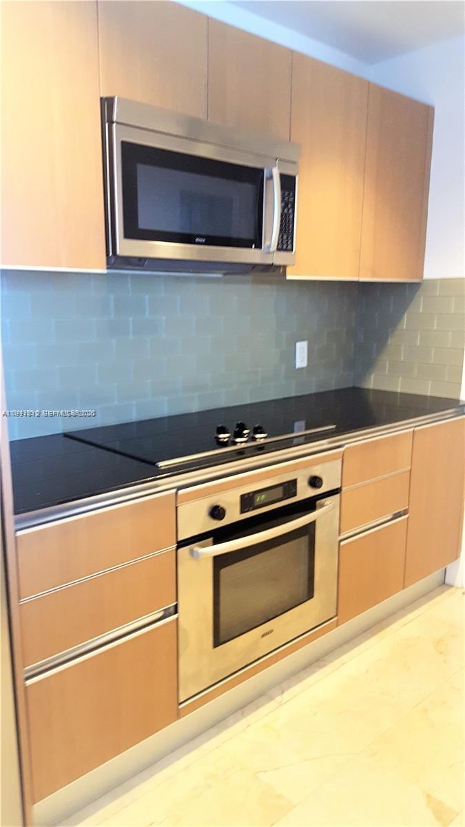 1060 Brickell Ave #2403, Miami FL 33131