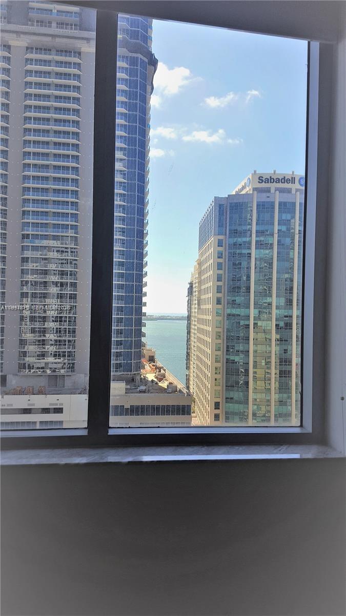1060 Brickell Ave #2403, Miami FL 33131