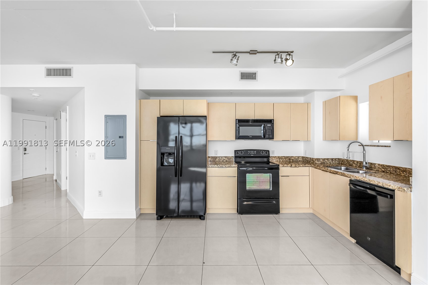 3180 SW 22nd St #601, Miami FL 33145