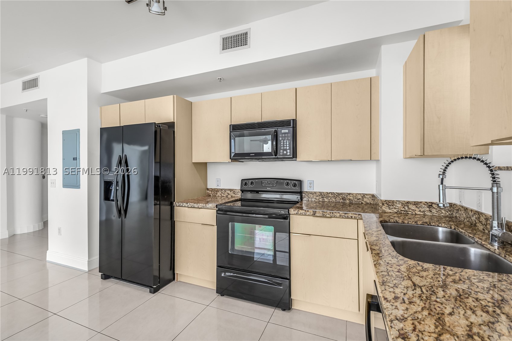 3180 SW 22nd St #601, Miami FL 33145