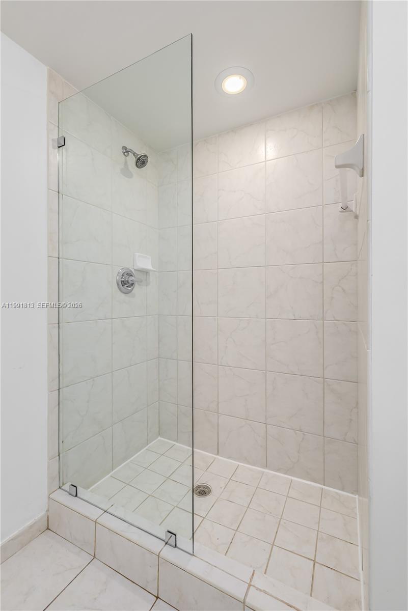 3180 SW 22nd St #601, Miami FL 33145