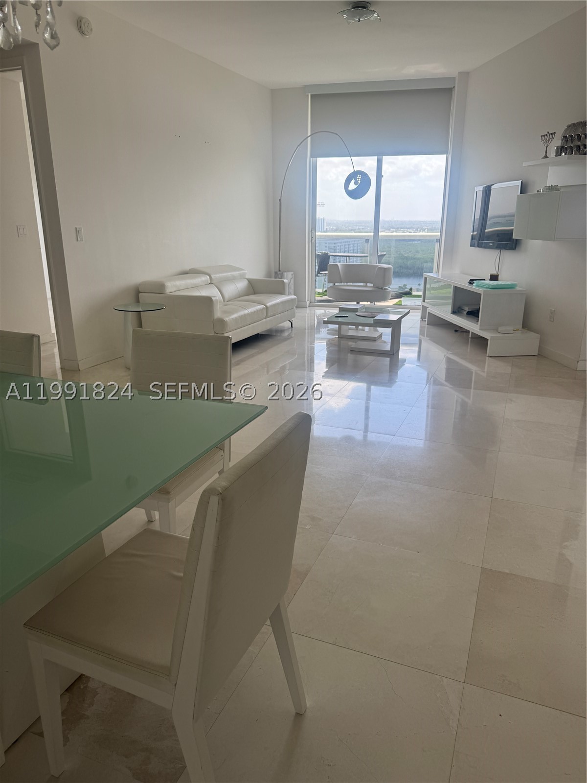 15901 Collins Ave #2505, Sunny Isles Beach FL 33160