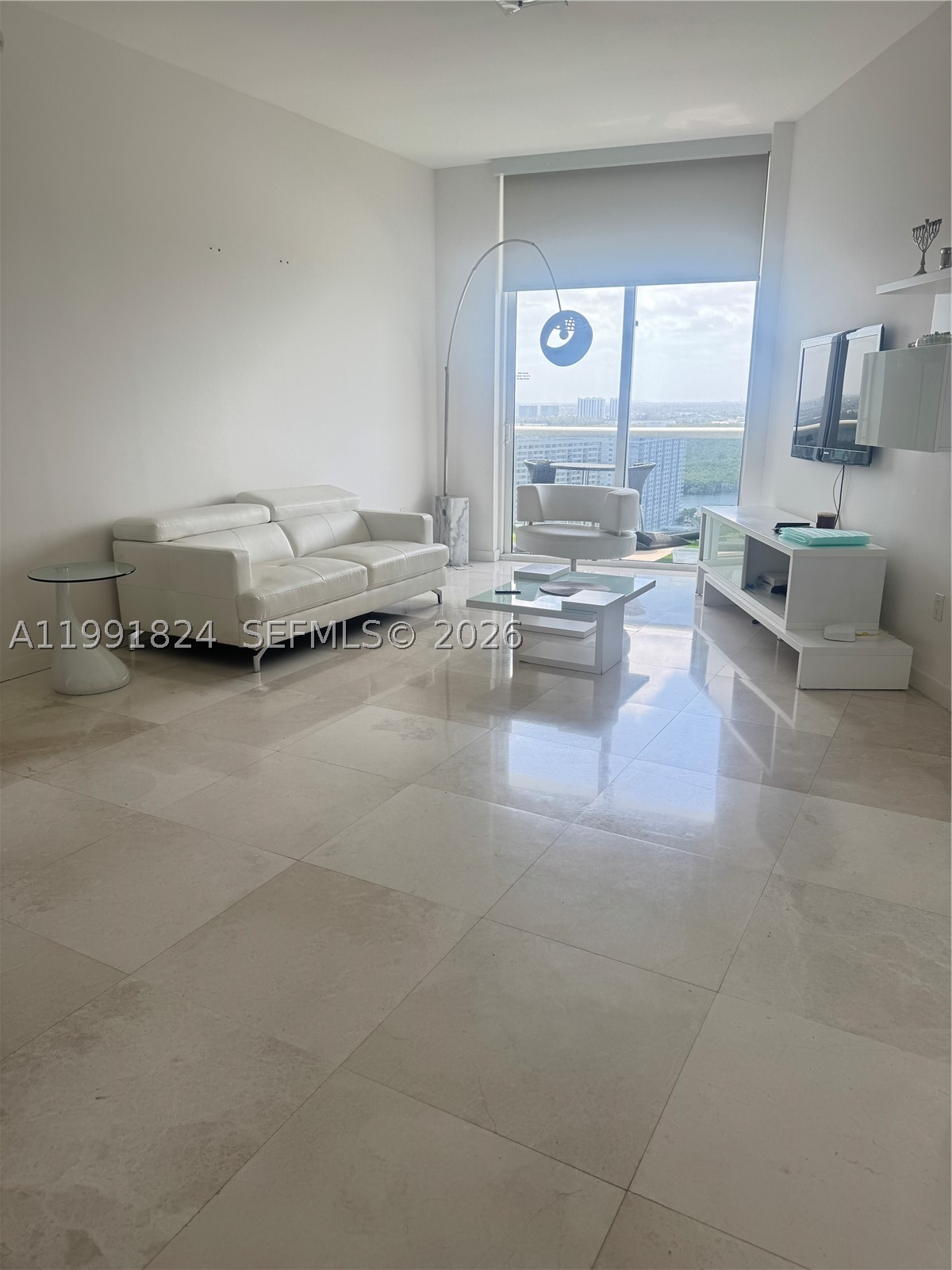 15901 Collins Ave #2505, Sunny Isles Beach FL 33160