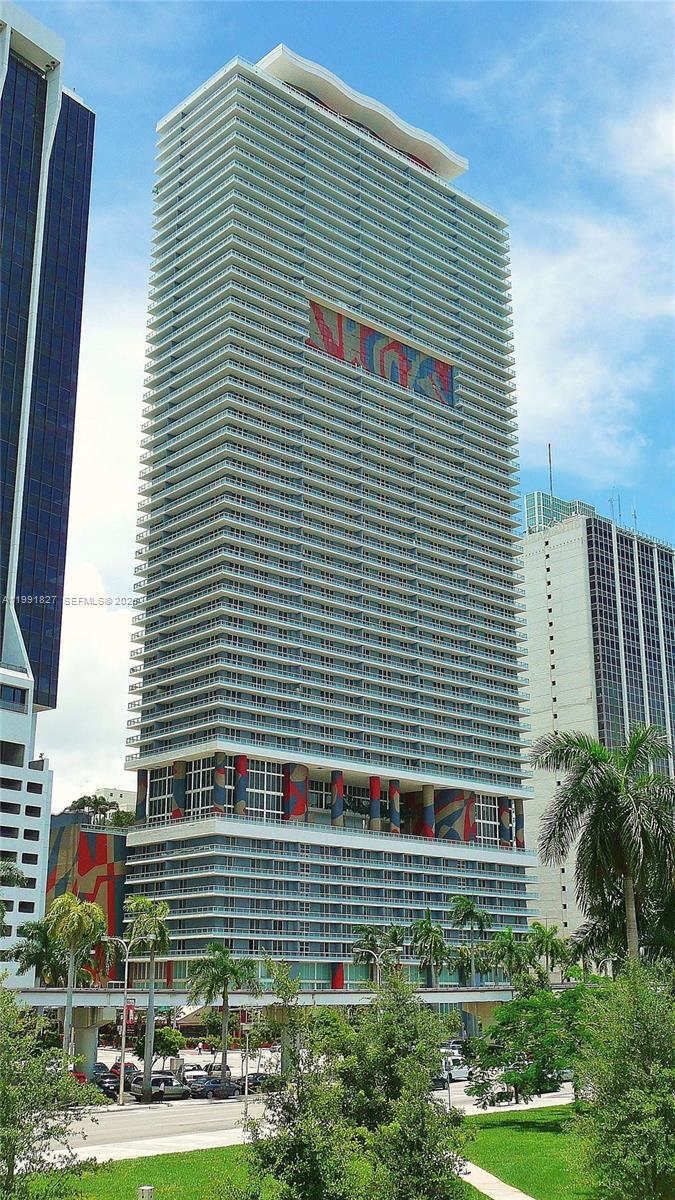 50 Biscayne Blvd #4111, Miami FL 33132