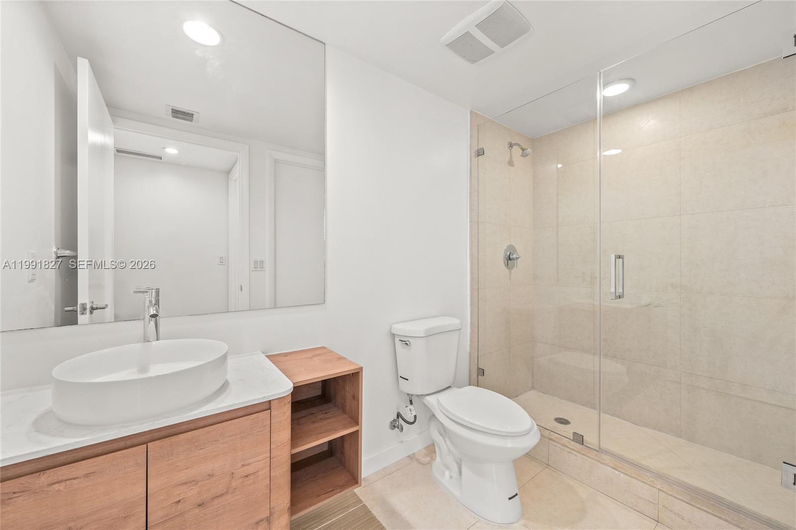 50 Biscayne Blvd #4111, Miami FL 33132