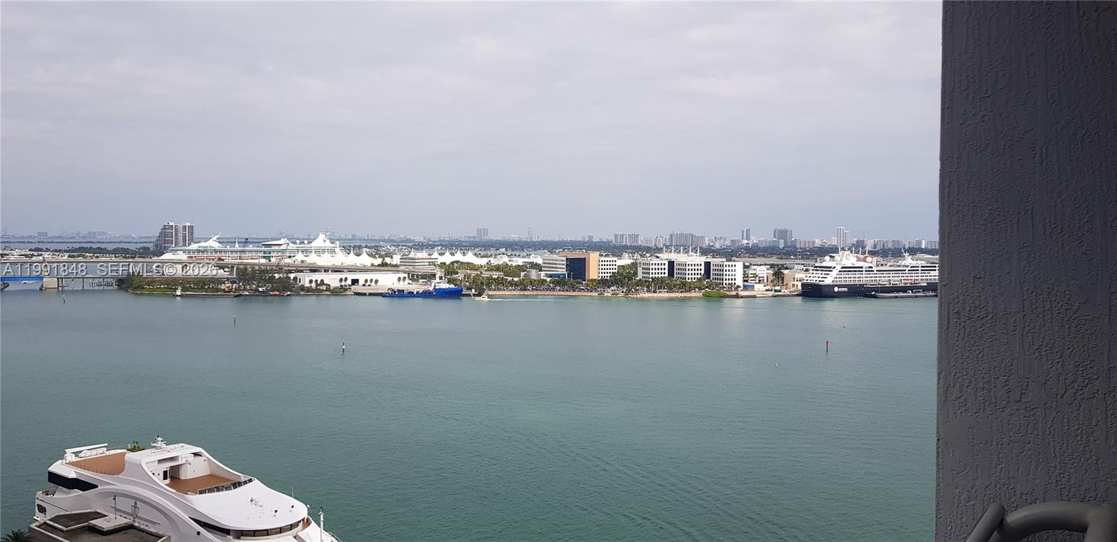 335 S Biscayne Blvd #1706, Miami FL 33131