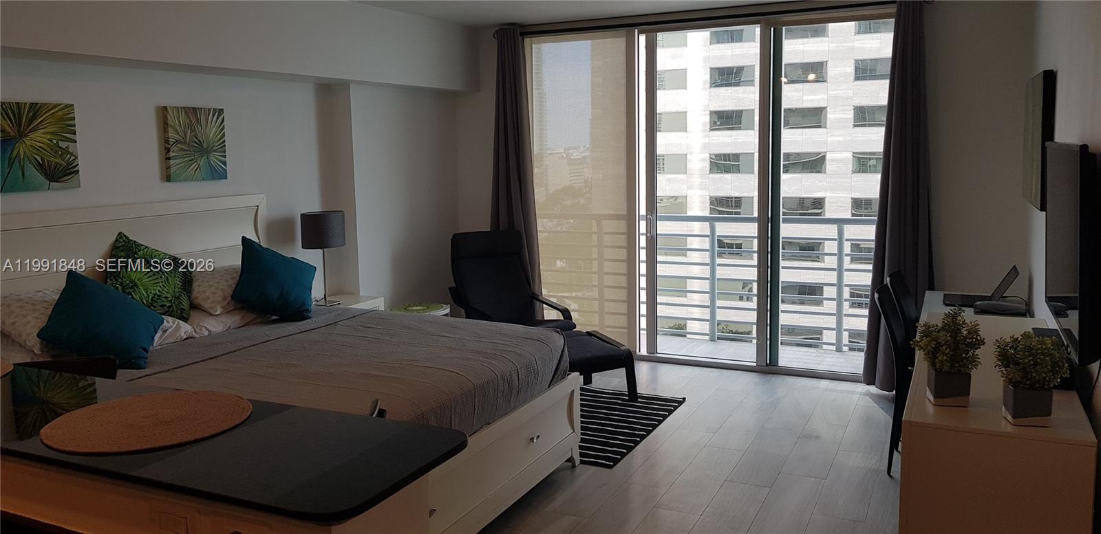 335 S Biscayne Blvd #1706, Miami FL 33131