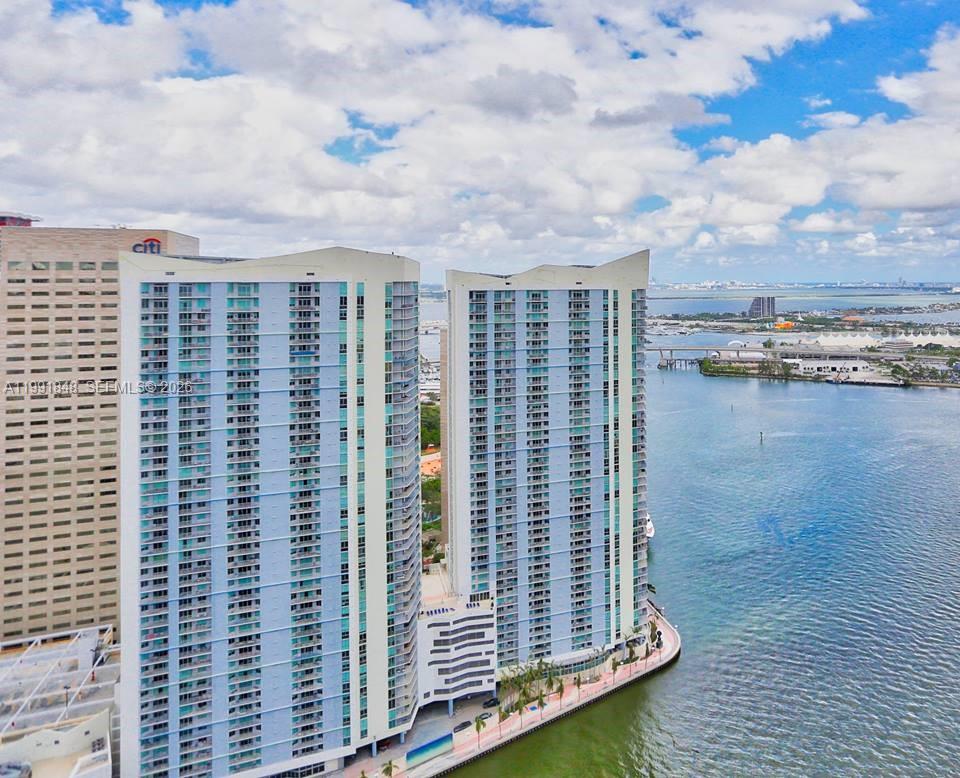 335 S Biscayne Blvd #1706, Miami FL 33131