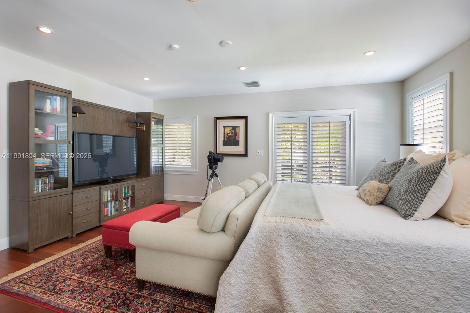 3919 Granada Blvd, Coral Gables FL 33134