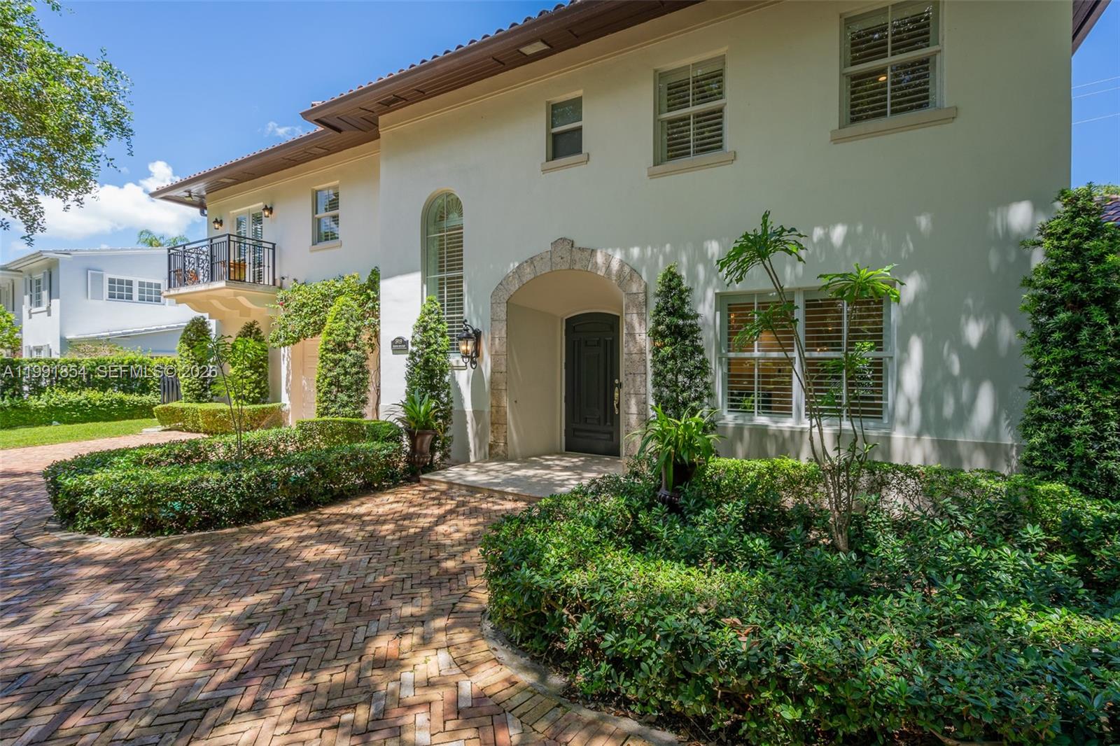3919 Granada Blvd, Coral Gables FL 33134