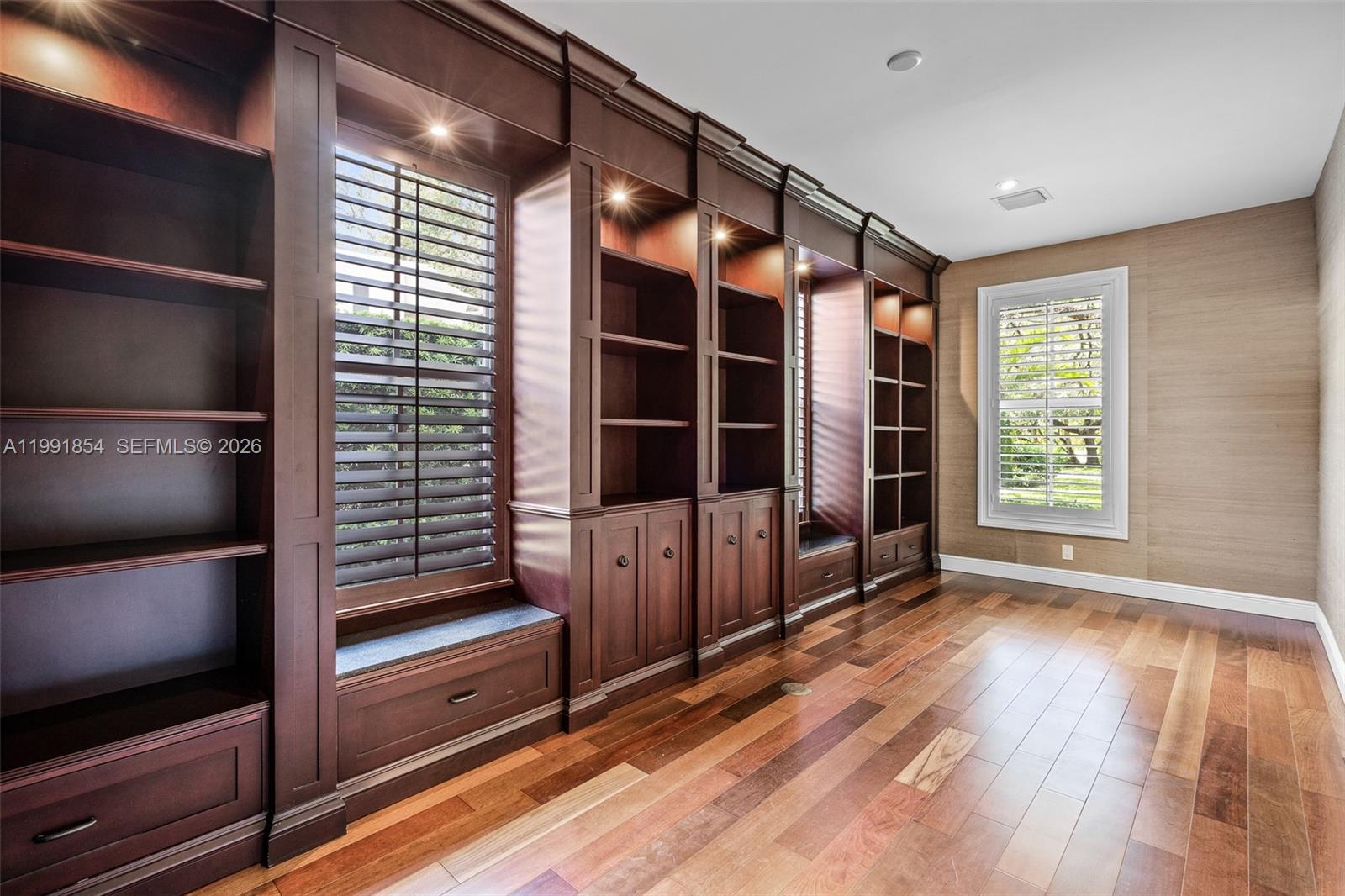 3919 Granada Blvd, Coral Gables FL 33134