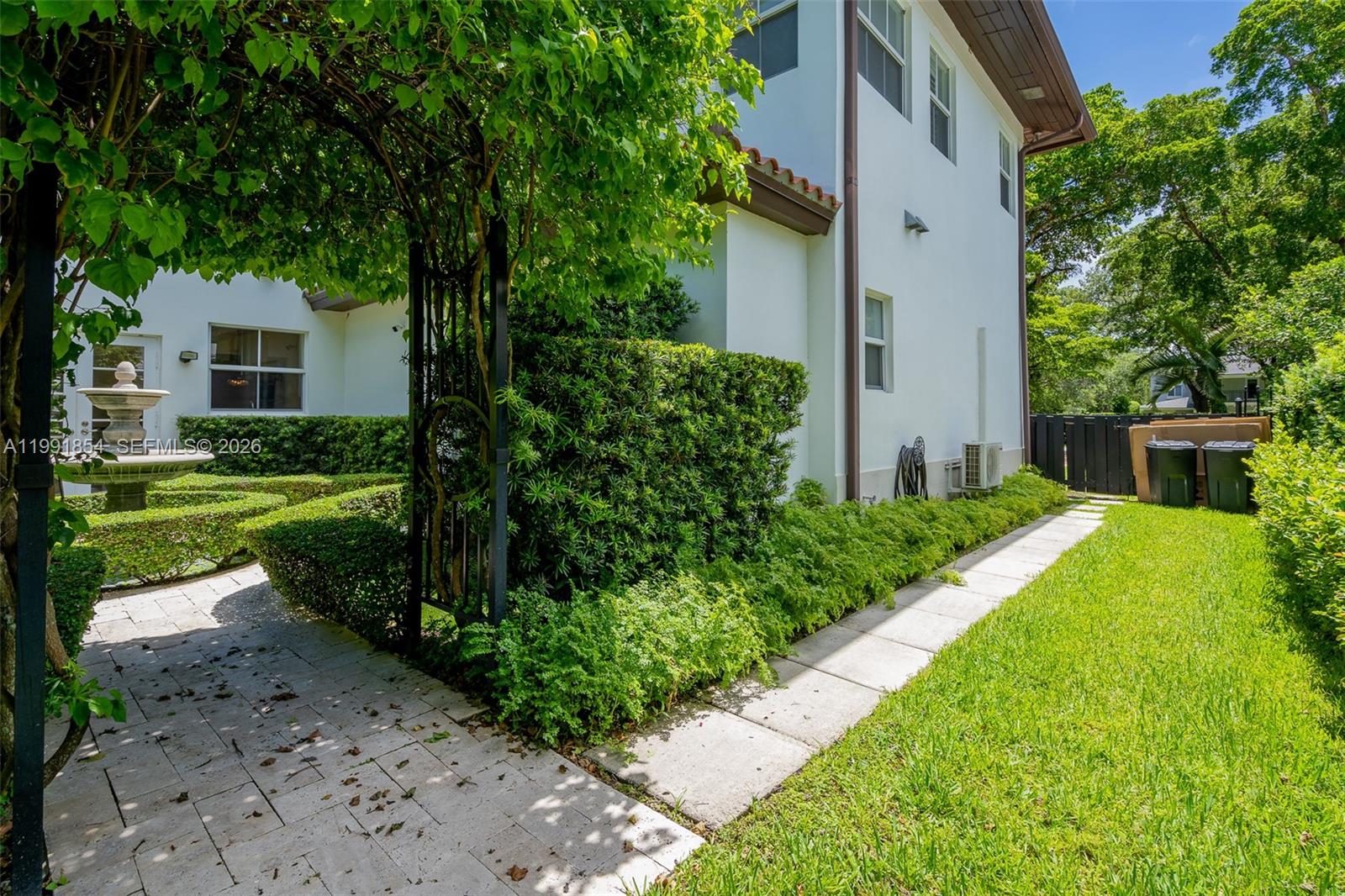 3919 Granada Blvd, Coral Gables FL 33134