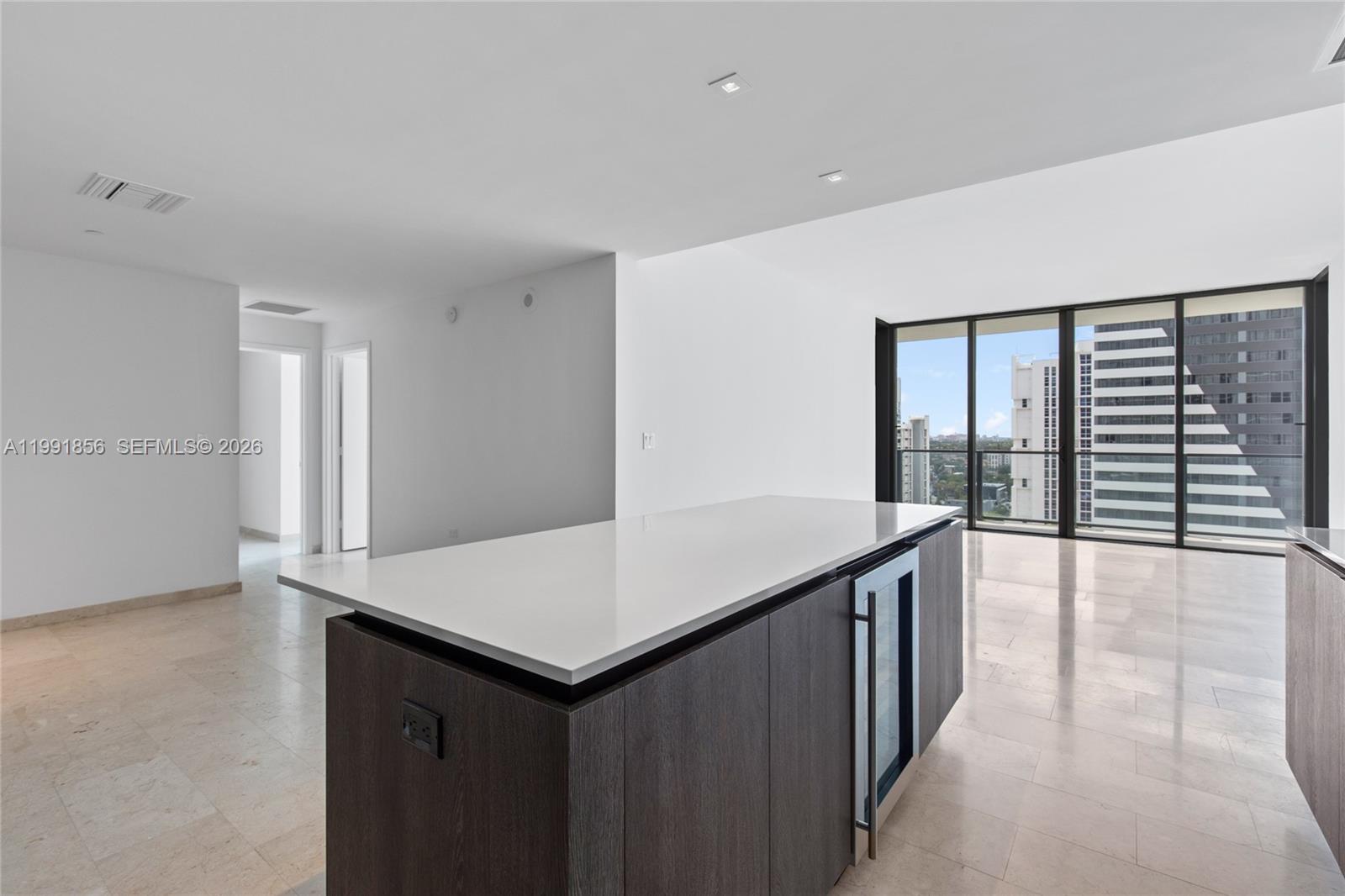 88 SW 7th St #904, Miami FL 33130