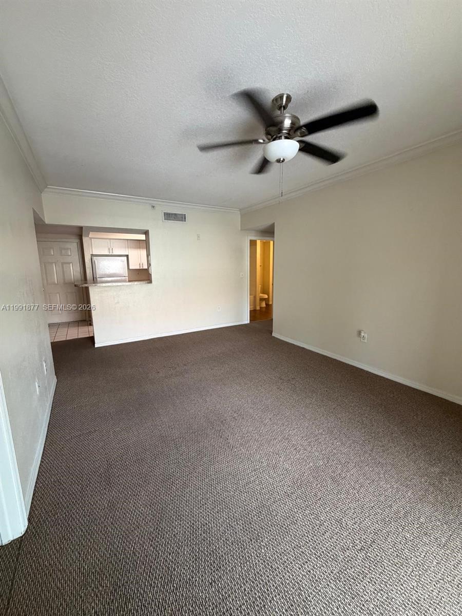 Pembroke Pines FL 33025 - A11991877