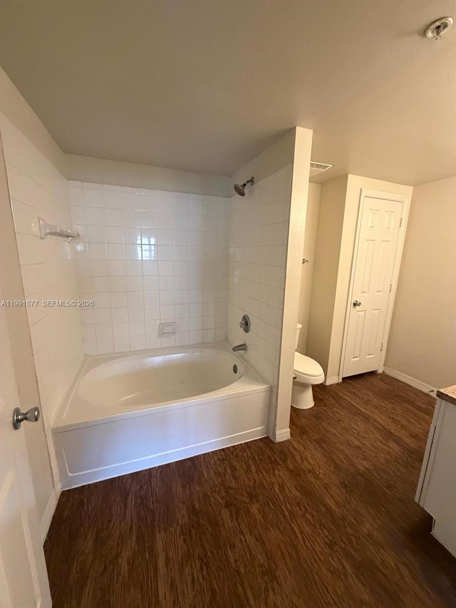 Pembroke Pines FL 33025 - A11991877