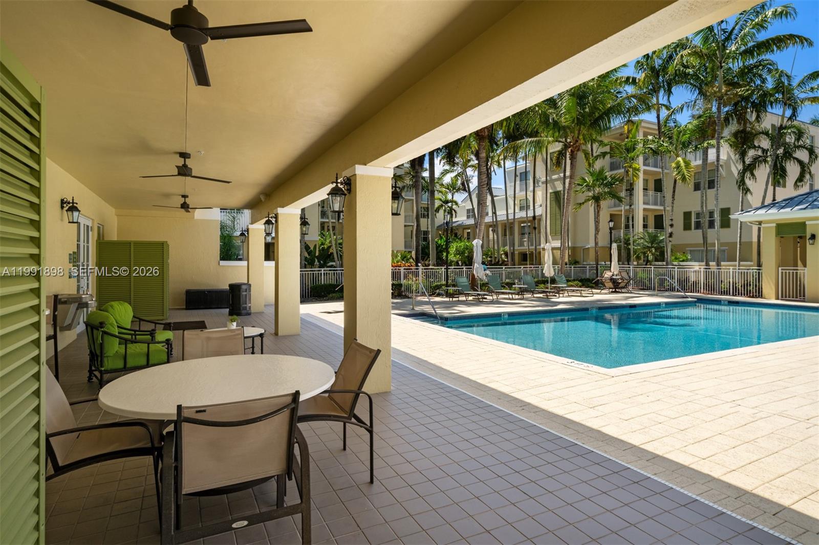 7588 SW 102nd St #203, Pinecrest FL 33156