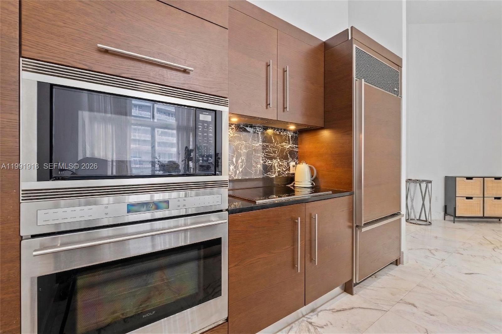 475 Brickell Ave #2209, Miami FL 33131