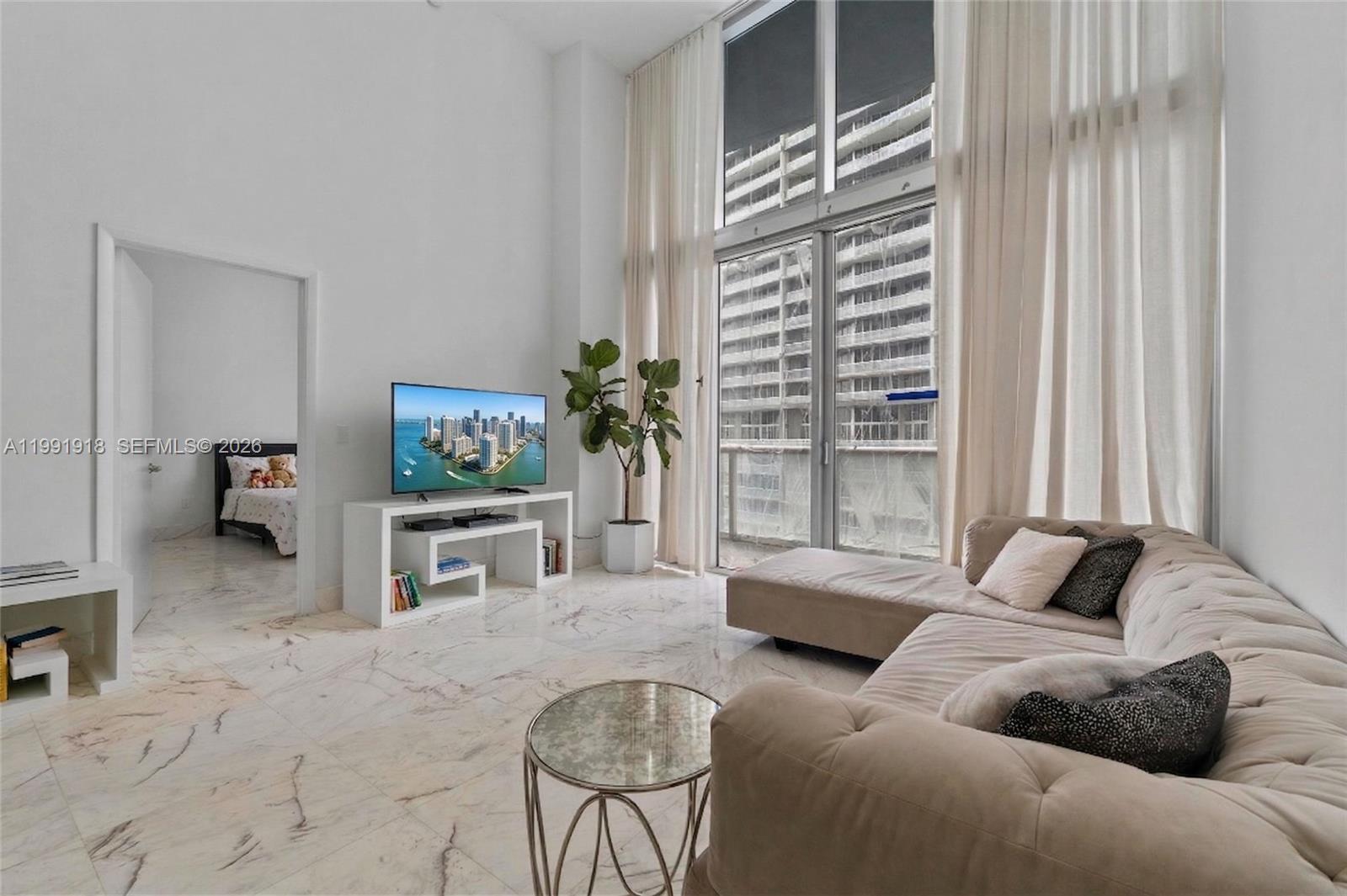 475 Brickell Ave #2209, Miami FL 33131