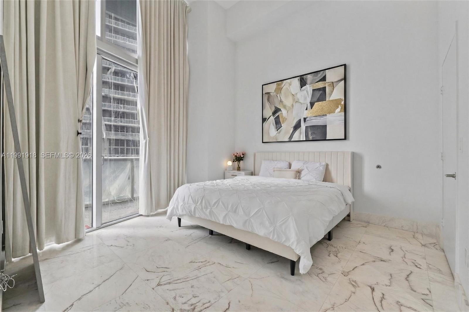 475 Brickell Ave #2209, Miami FL 33131