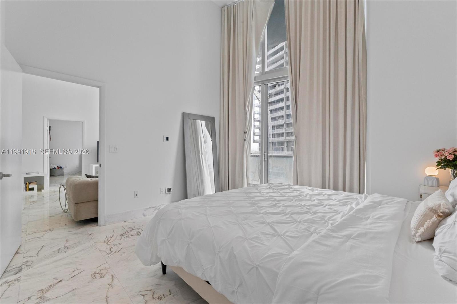 475 Brickell Ave #2209, Miami FL 33131