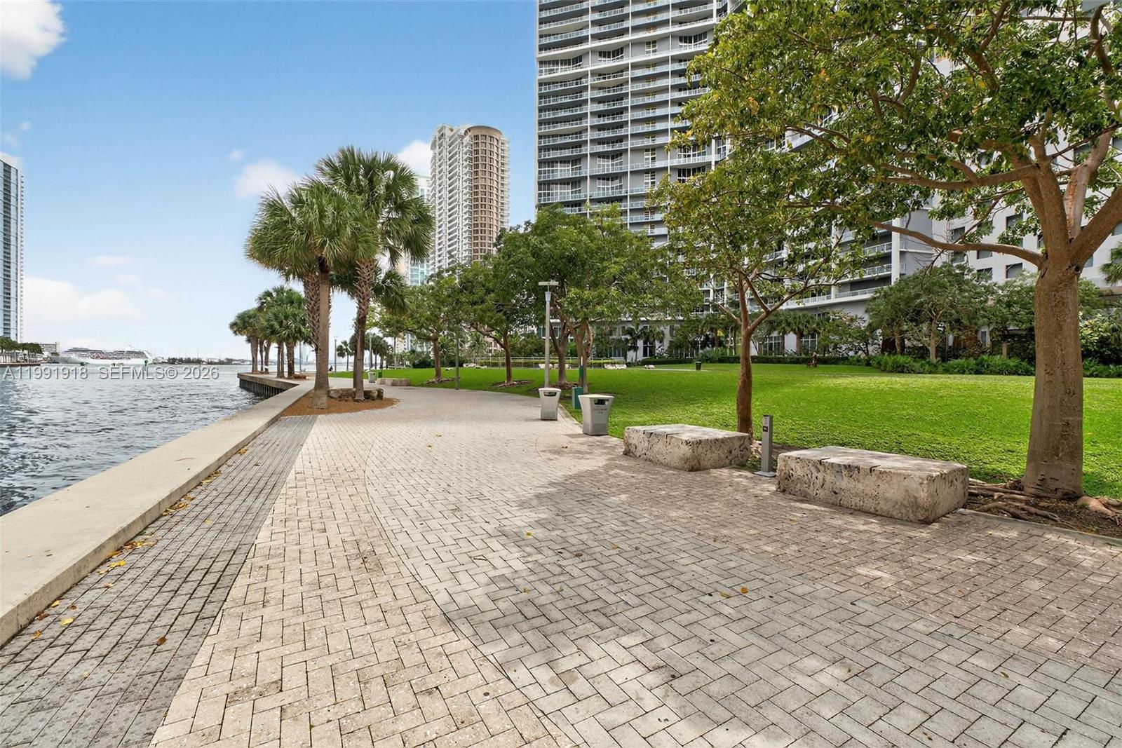 475 Brickell Ave #2209, Miami FL 33131