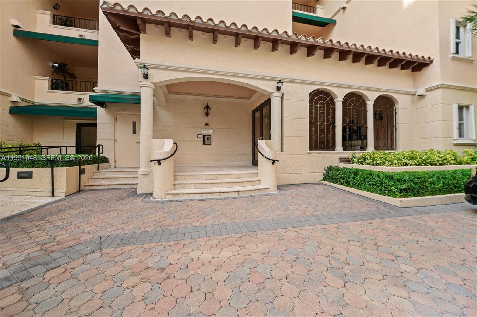 13633 Deering Bay Dr #225, Coral Gables FL 33158