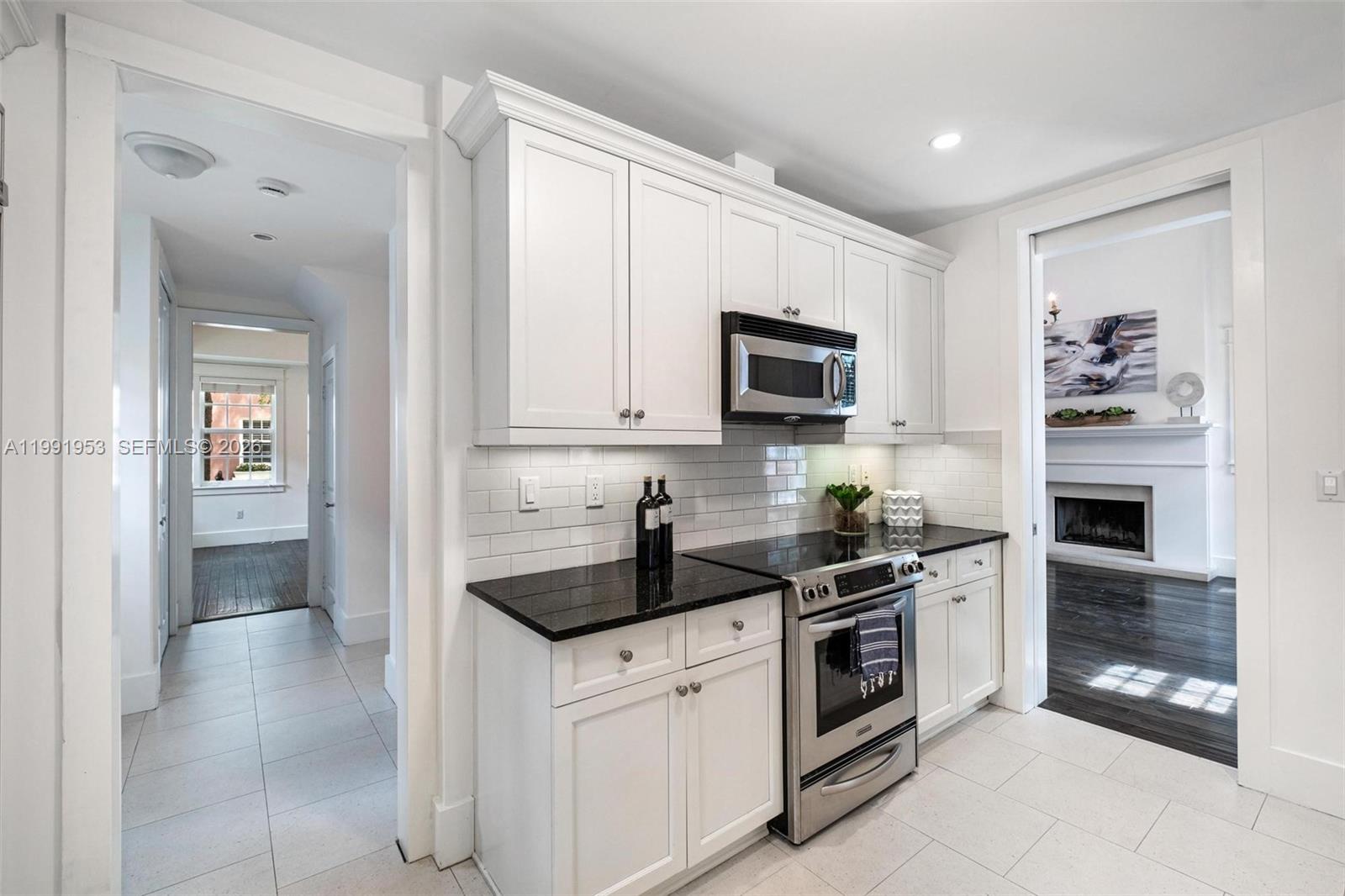 550 Loretto Ave #16, Coral Gables FL 33146