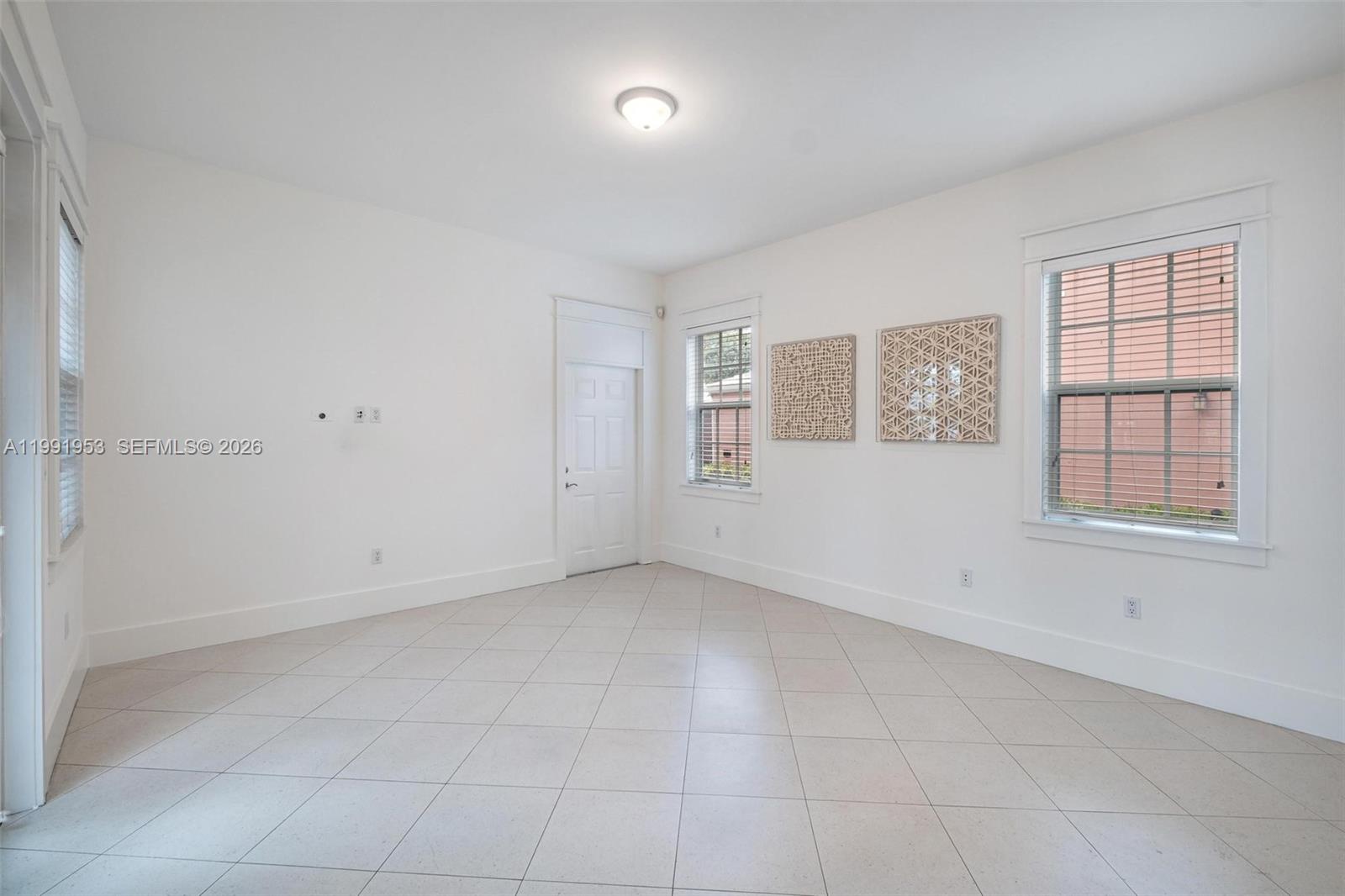550 Loretto Ave #16, Coral Gables FL 33146