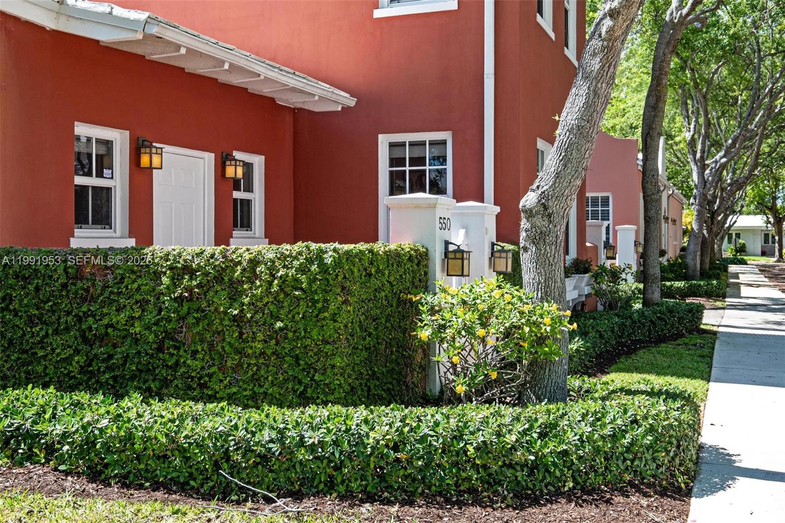 550 Loretto Ave #16, Coral Gables FL 33146