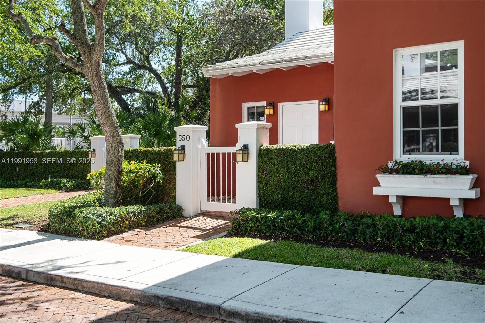 550 Loretto Ave #16, Coral Gables FL 33146