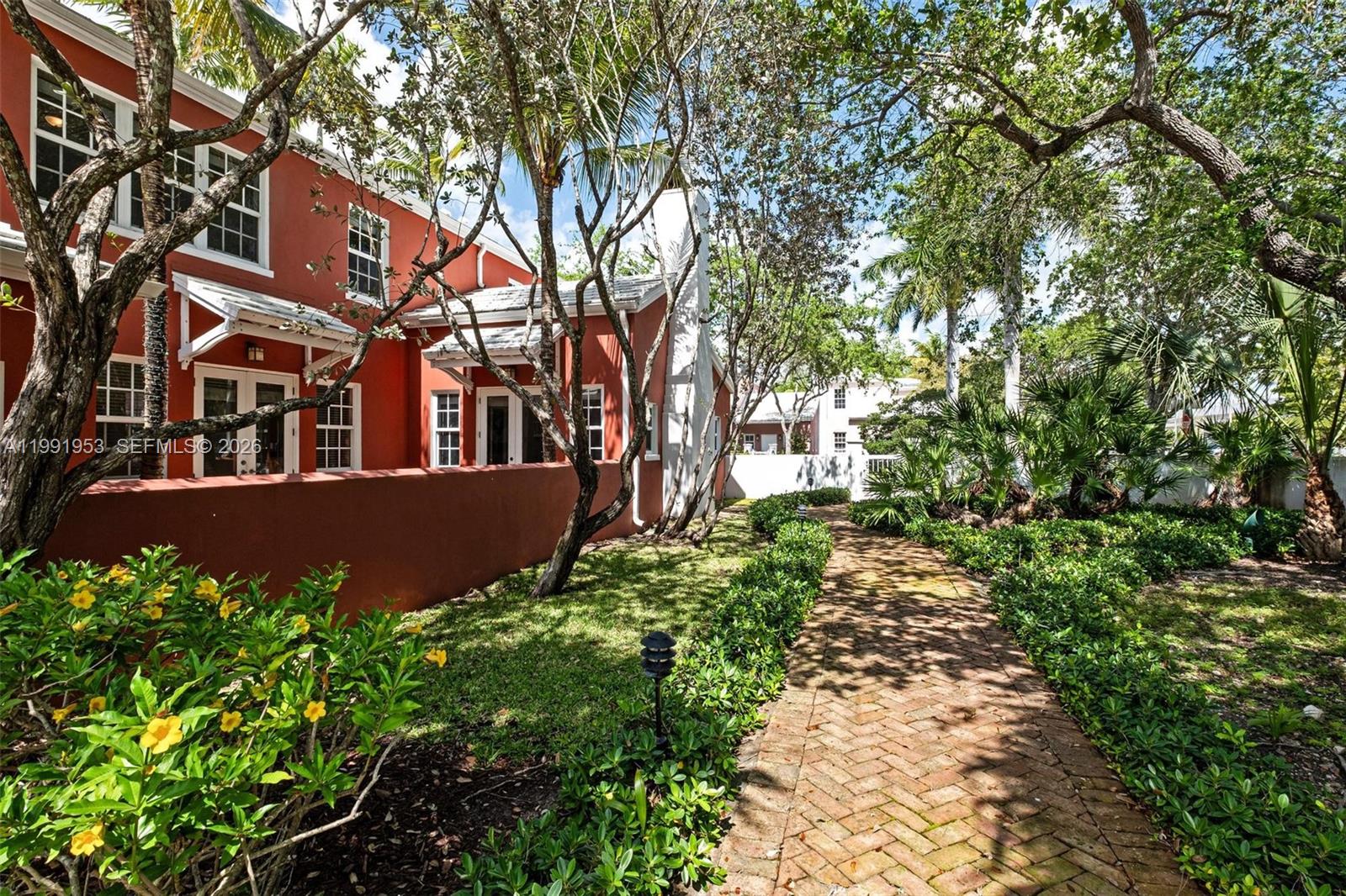 550 Loretto Ave #16, Coral Gables FL 33146
