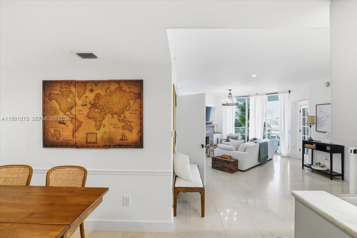 350 S Miami Ave #1205, Miami FL 33130