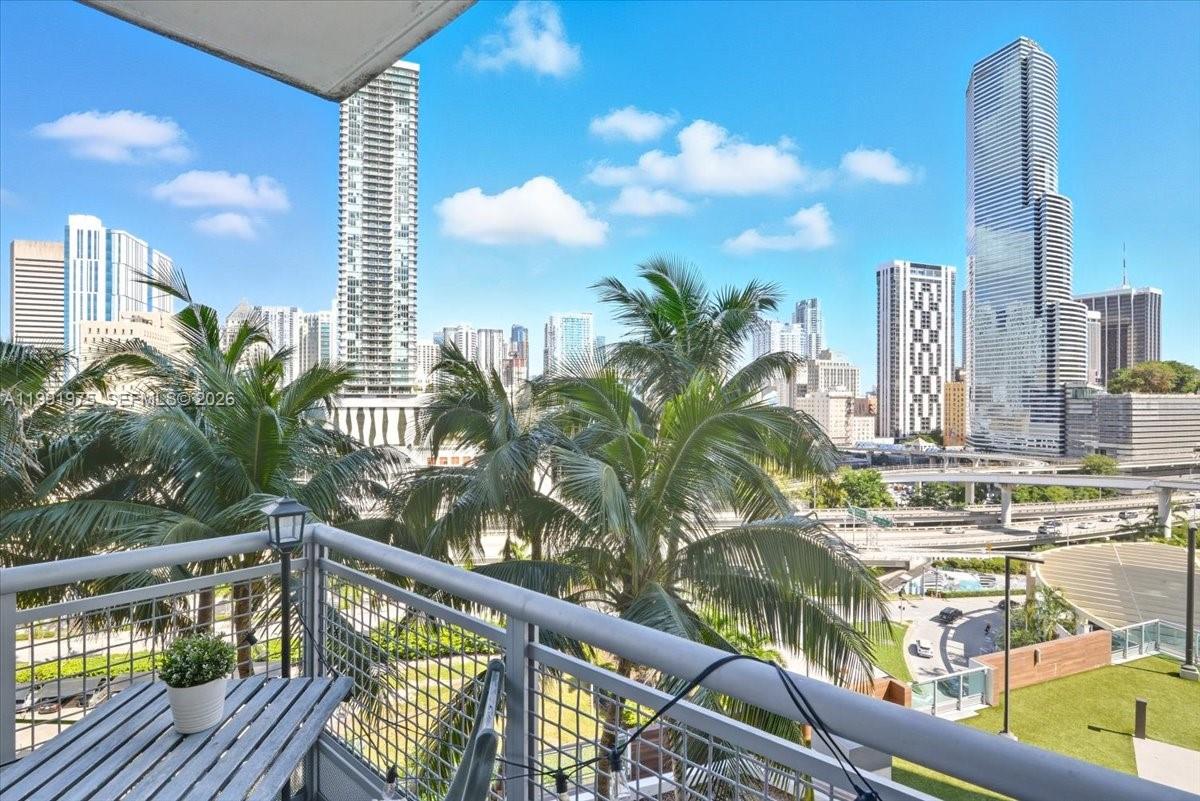 350 S Miami Ave #1205, Miami FL 33130