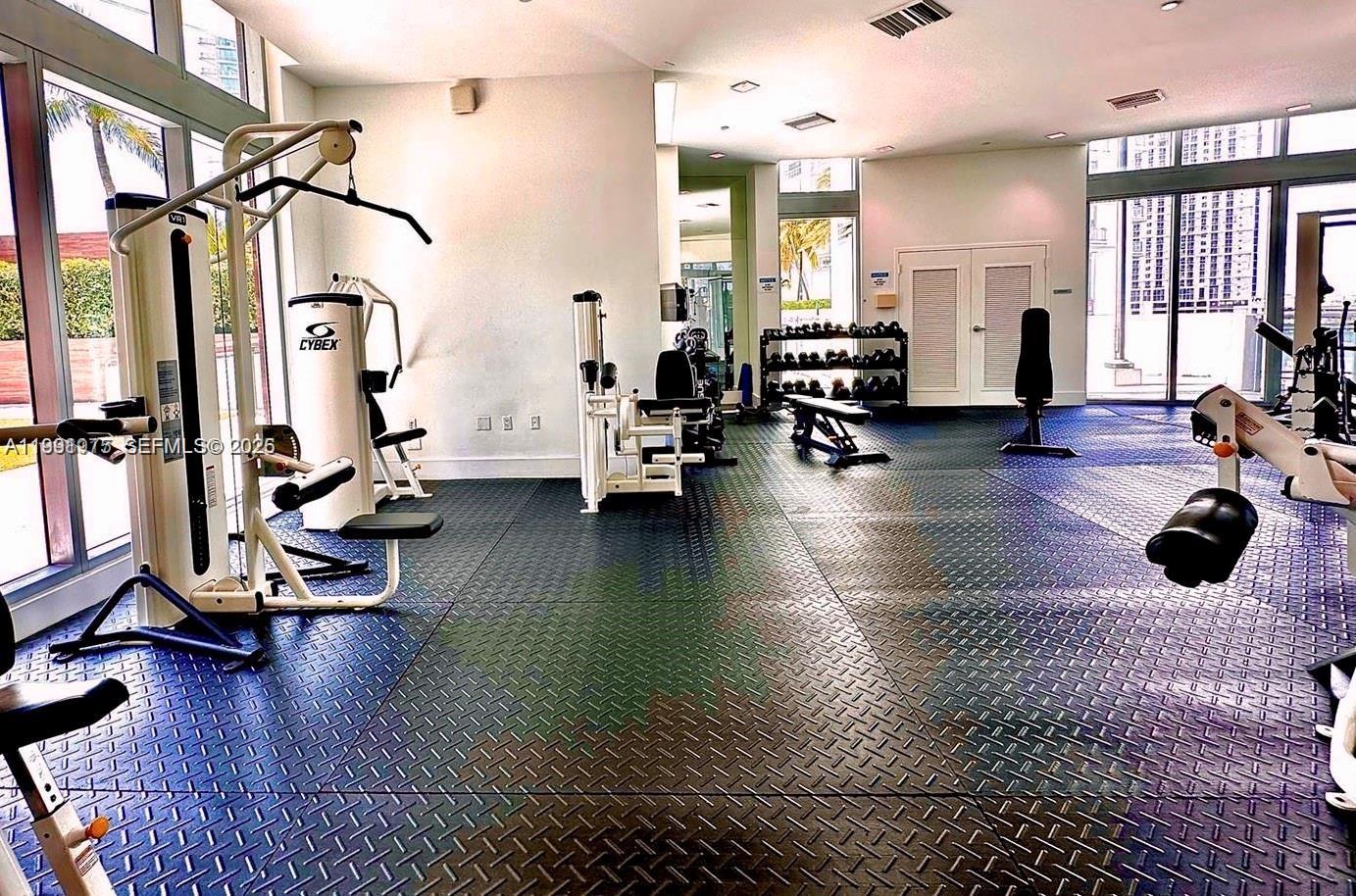 350 S Miami Ave #1205, Miami FL 33130