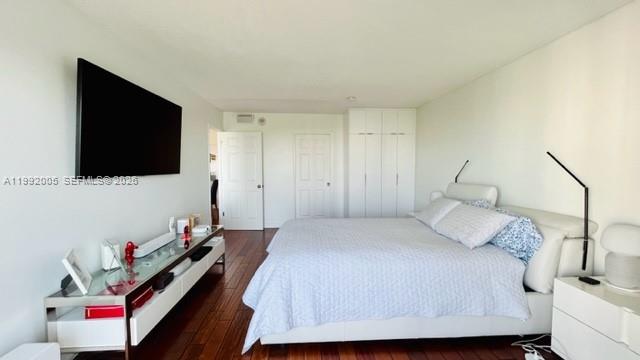 3731 N Country Club Dr #2225, Aventura FL 33180