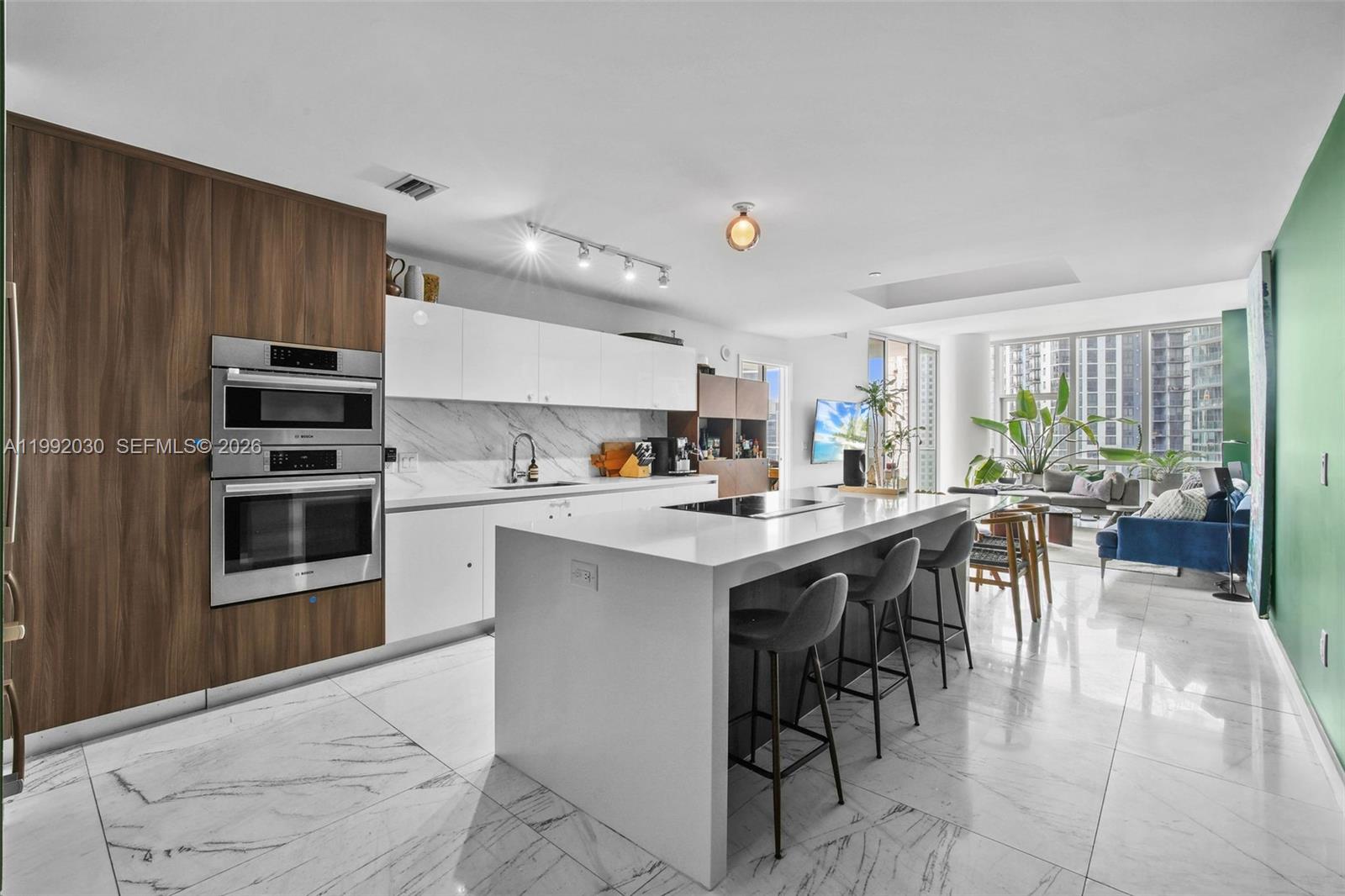 851 NE 1st Ave #3211, Miami FL 33132