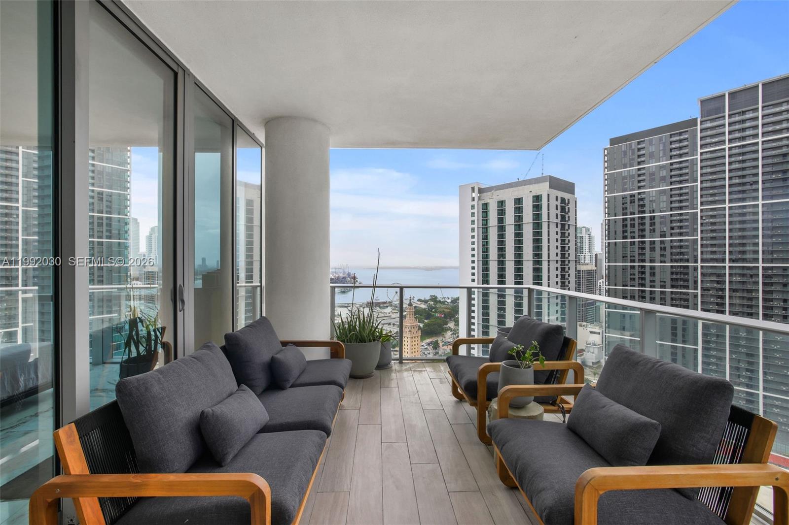 851 NE 1st Ave #3211, Miami FL 33132