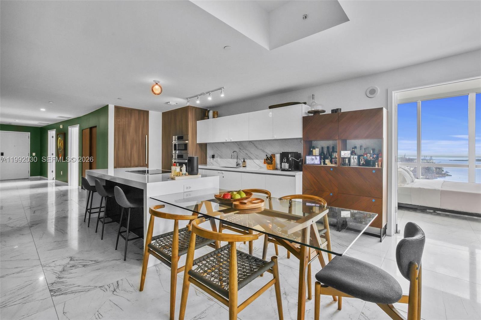 851 NE 1st Ave #3211, Miami FL 33132