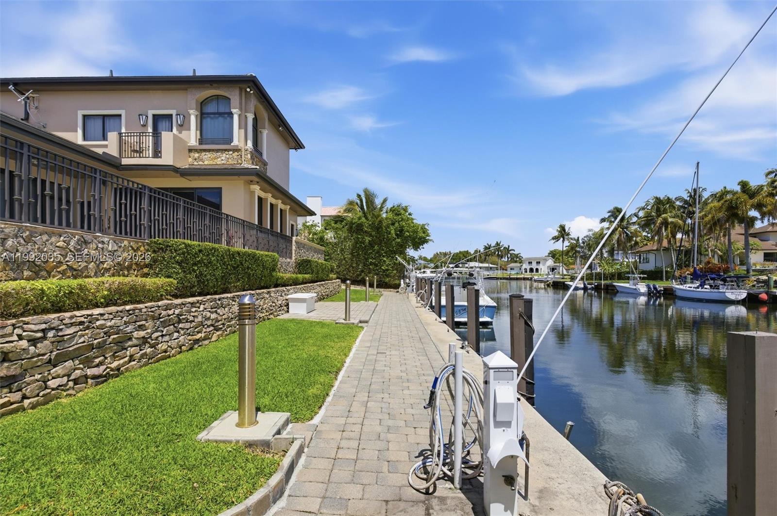 12991 Lerida St, Coral Gables FL 33156