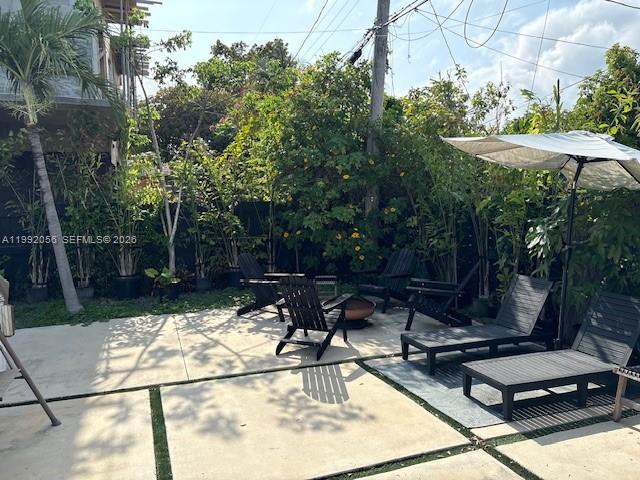 111 NW 46th St, Miami FL 33127