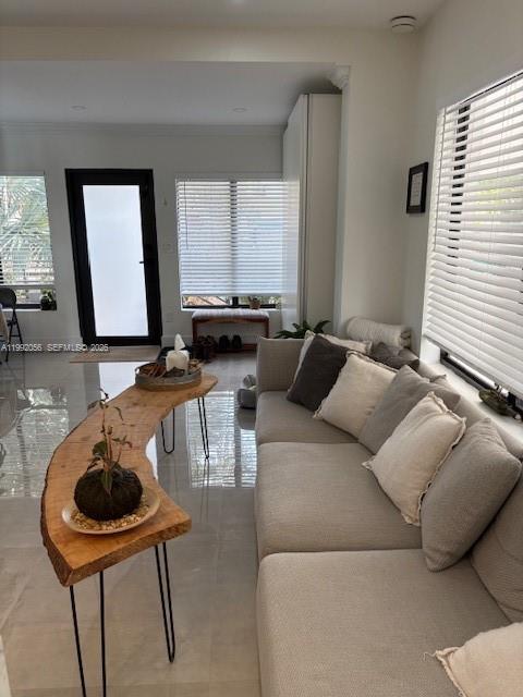 111 NW 46th St, Miami FL 33127