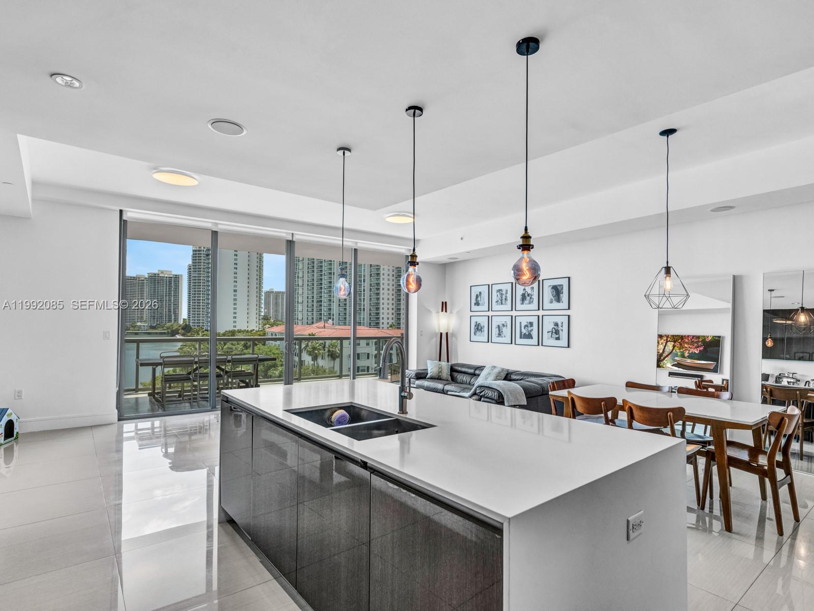 3300 NE 188th St #511, Aventura FL 33180